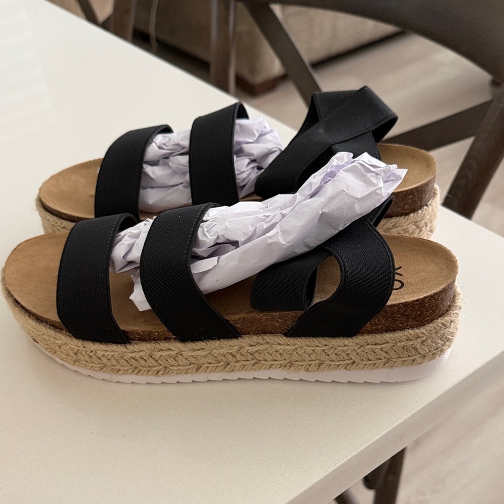 Yoki Black Platform Espadrilles